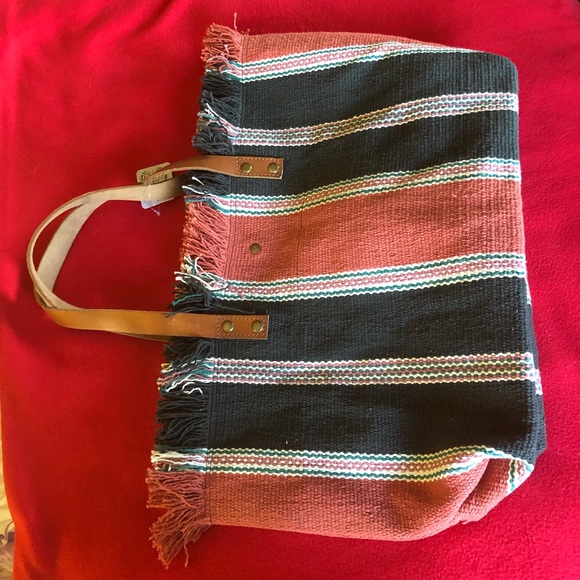 Free People Woven Tote NWT - Picture 3 of 5